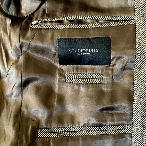 StudioSuits Wool Tweed Sport Coat Herringbone Brown Ticket Pocket 38 Academia - Picture 6 of 16